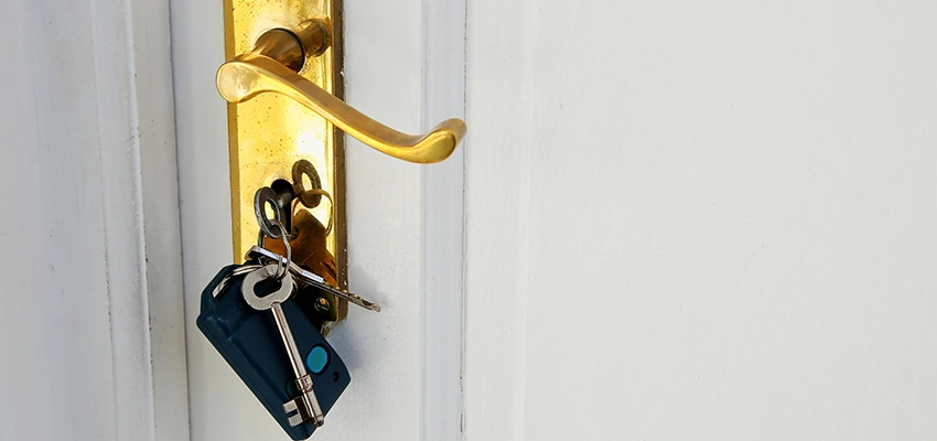 Broken Door Key Extraction in San Diego Country Estates, CA